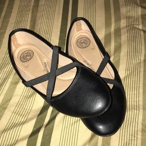 Women’s flats